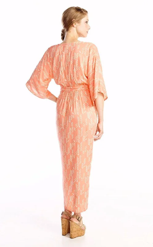 Stylized Feather Maxi Wrap in Peach & Cream