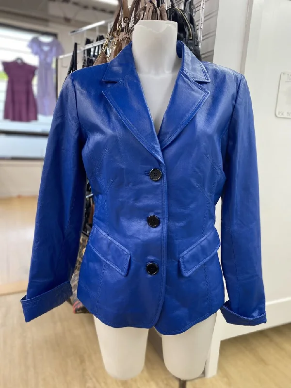 Danier blazer style leather jacket S