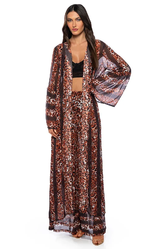 LEAH ON VACATION LEOPARD DUSTER