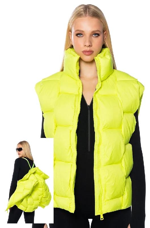 LIGHT UP THE NIGHT WEAVE PUFFER VEST