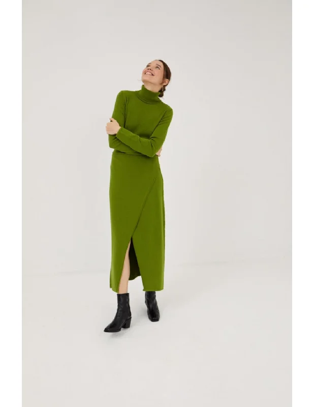 Long and Cozy Jumper: Olive