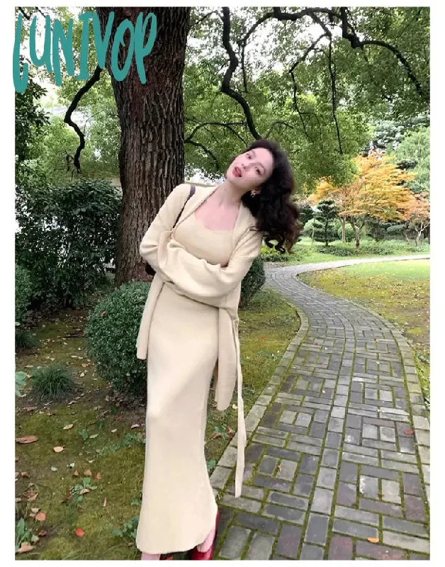 Lunivop Korean Version of the Ladies Retro Fall and Winter Knitted Cardigan Jacket High-waisted Half-body Skirt Three-piece Suit Set