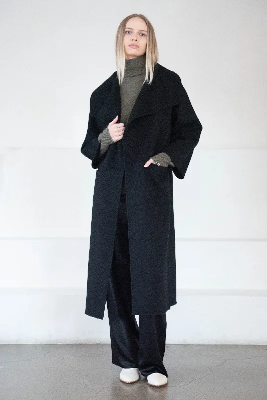 Signature Wool Cashmere Coat, Black